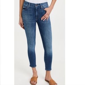 Mother Jeans The Looker Crop Size 25